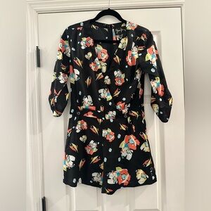 Yumi Kim Women’s Black Floral Shorts Romper Pockets Size XS
